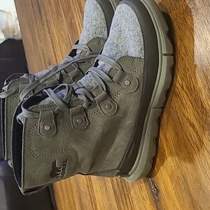 SOREL Women’s Explorer Next Joan Cozy Boots – Waterproof, Lightly Insulated 8.5